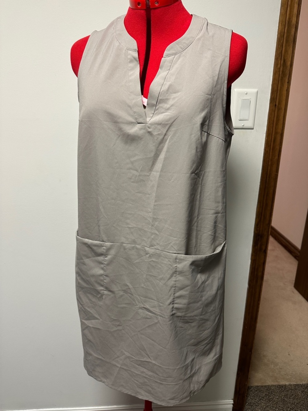 MEC Sleeveless Shift Dress in Light Gray